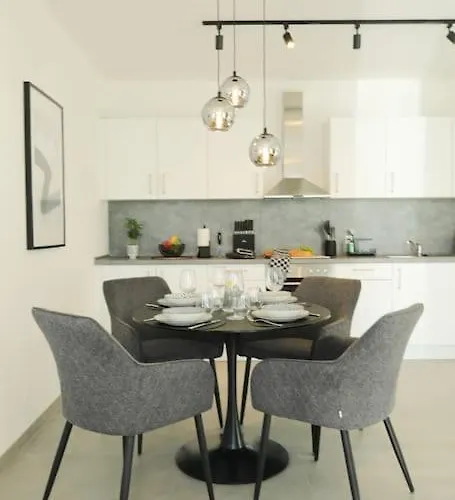 Timetidy Iii هوتشهيم ام ماين